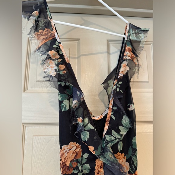 Floral Maxi Dress by Vici - Size Large - BEAUTIFUL - Picture 5 of 9